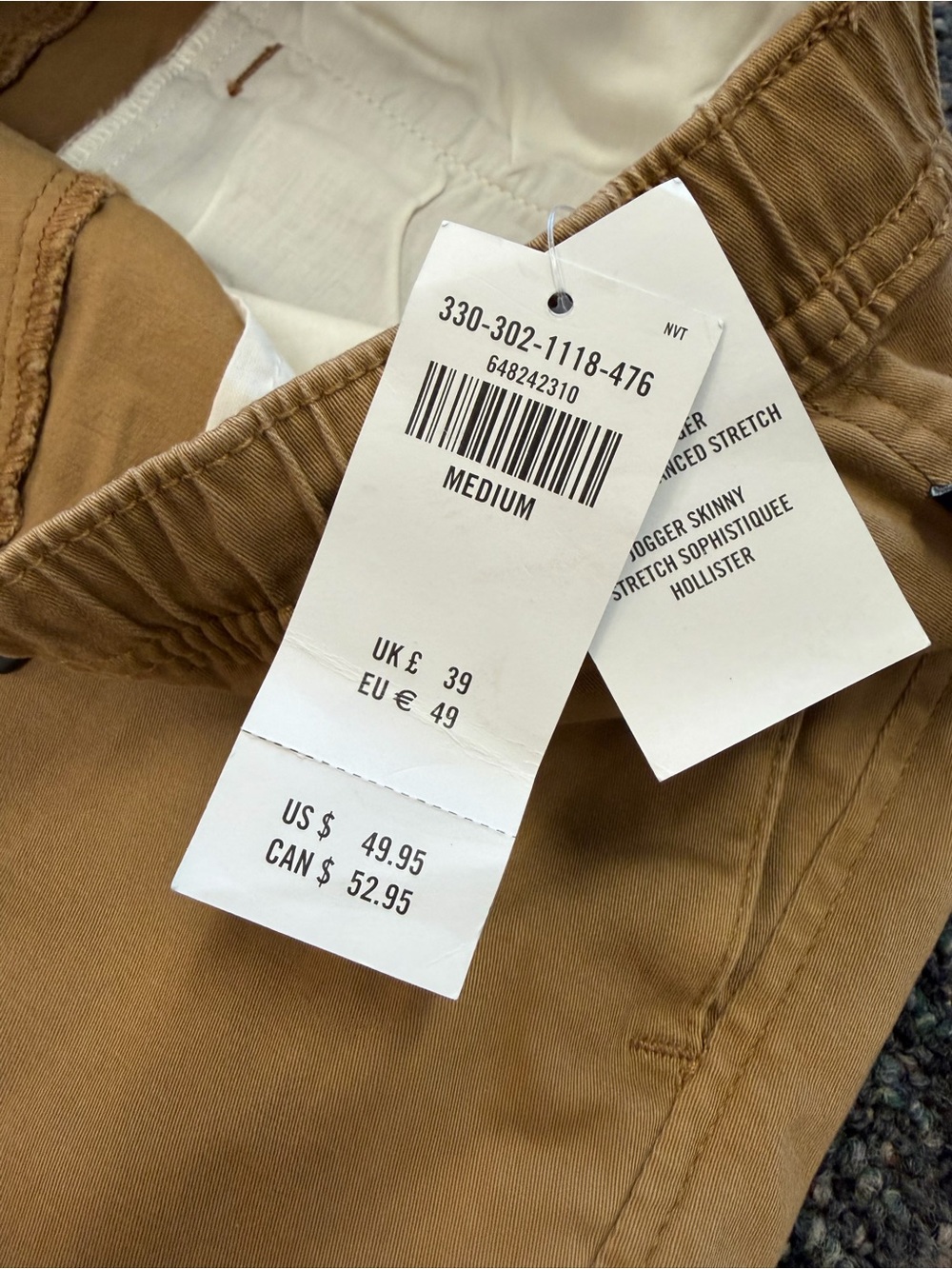Hollister Men's Tan Joggers with Black Drawstring - Picture 3 of 5